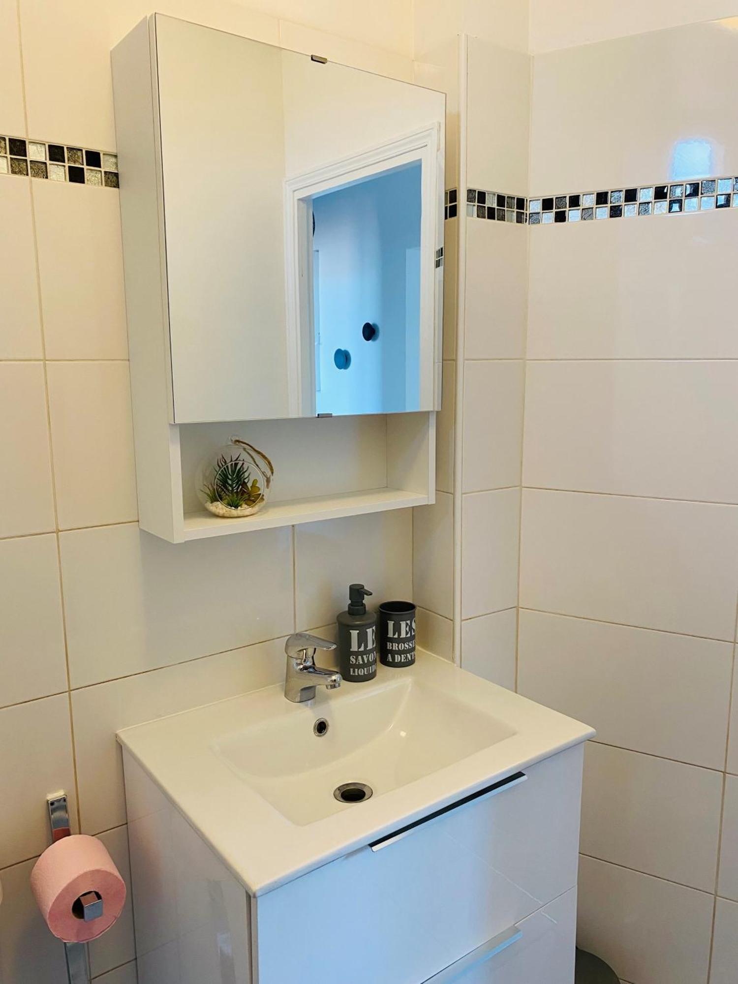 Appartement Proche Paris - Grand Appart- 2 - Wifi *